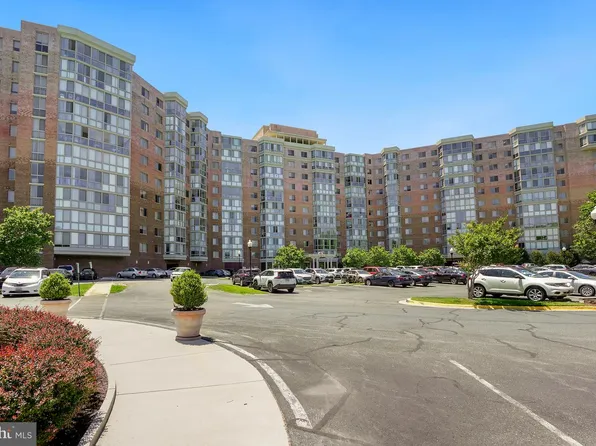 3100 N Leisure World Blvd APT 420, Silver Spring, MD 20906