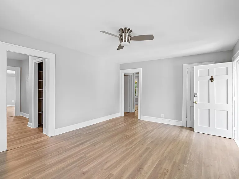 206 Woodale Dr — Photo 8