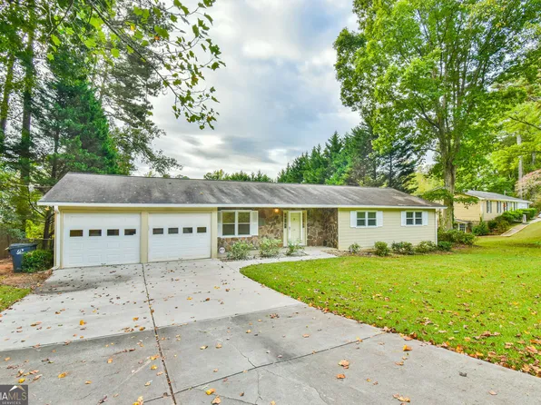 246 Greenwood Dr NW, Lilburn, GA 30047