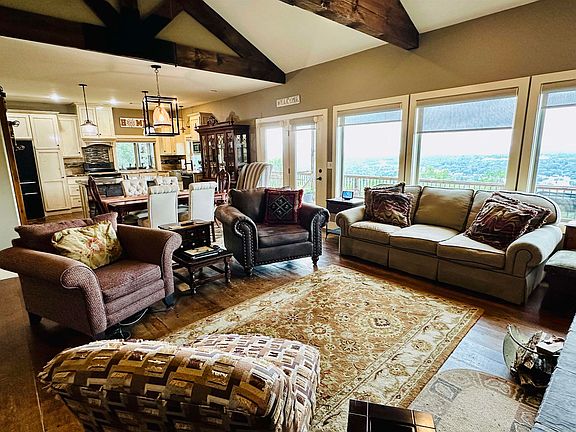 5th image of 15 Pine Lake Ln