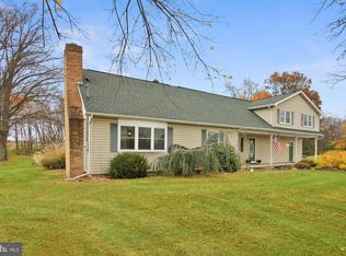 703 Hoffman Home Rd, Gettysburg, PA 17325