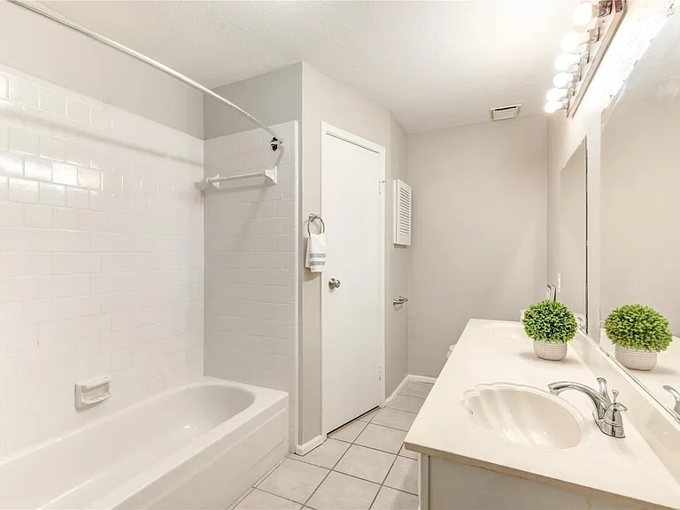 5255 Beaverbrook Dr — Photo 22