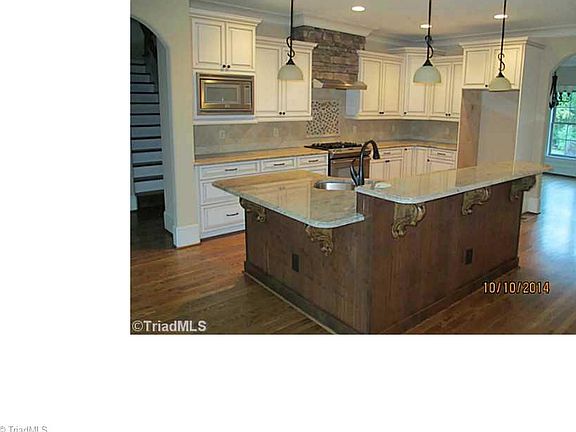 3rd image of 128 Starboard Ct