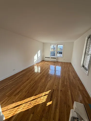 2112 Starling Ave #1F Photo 1
