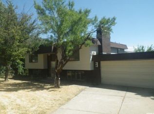 689 W Moon Cir, Farmington, UT 84025