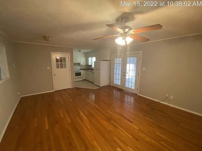144 S Ingleside Dr — Photo 8
