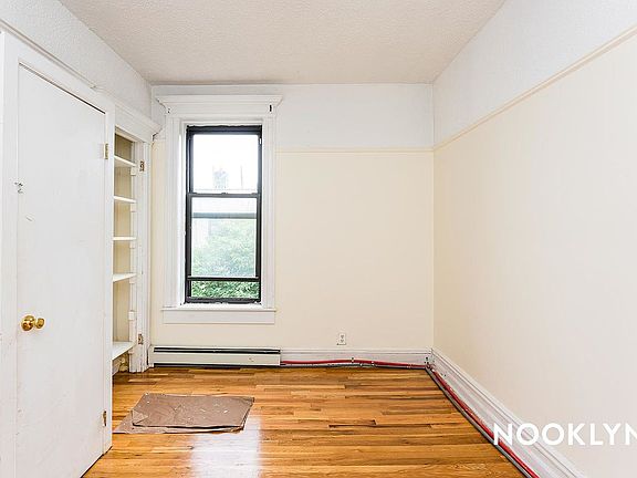 4th image of 980 Bergen St APT 17