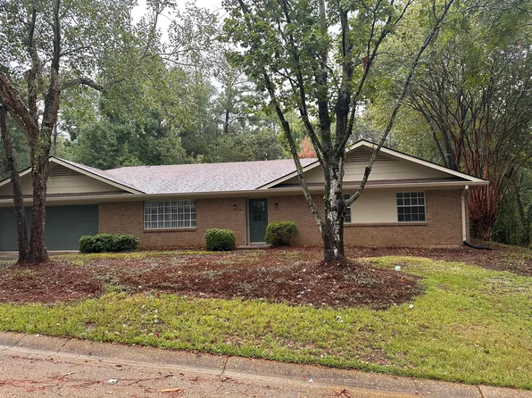 19 Grove Hill Pl, Brandon, MS 39042