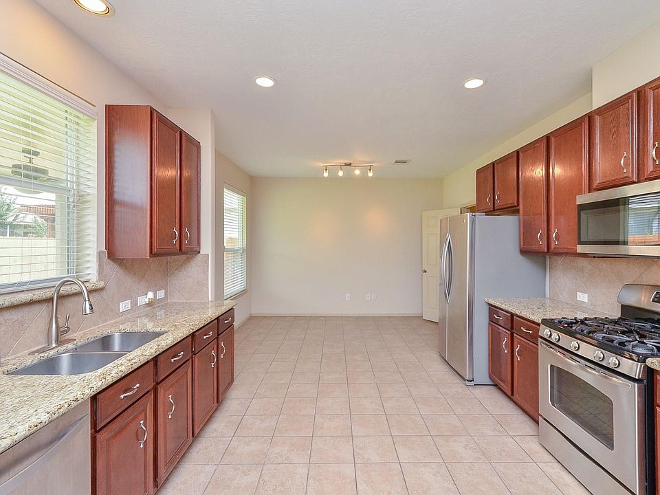 1st image of 25135 Ginger Ranch Dr