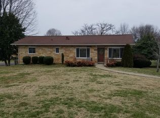 104 W Fairview Ave, Eddyville, KY 42038
