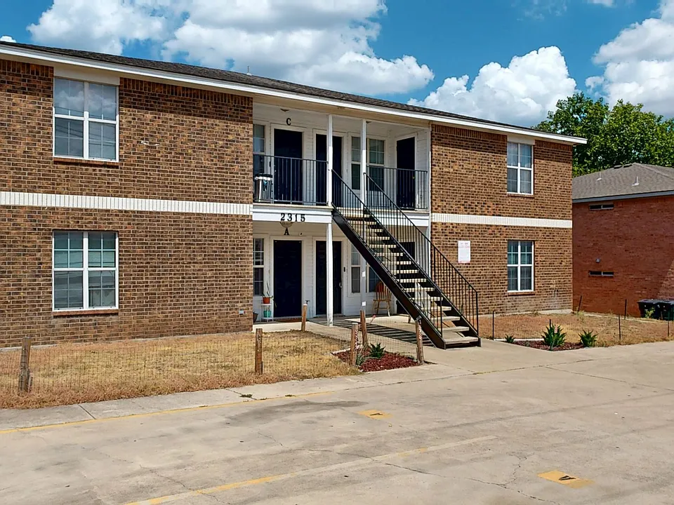 2315 Terrace Dr #B