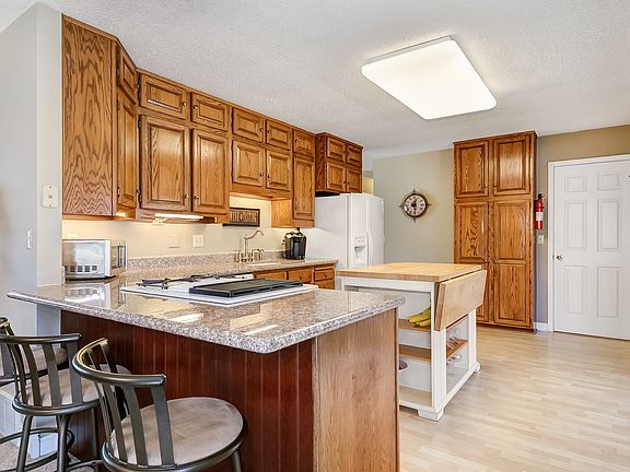 5th image of 13621 Oakland Dr