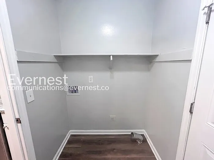 715 W Creek Cir — Photo 15