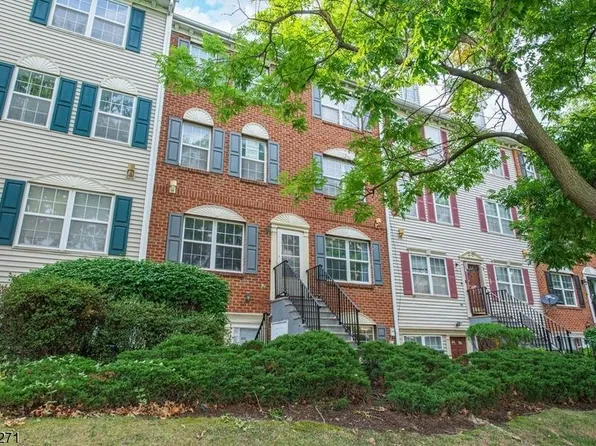 49A Wickliffe St, Newark City, NJ 07103