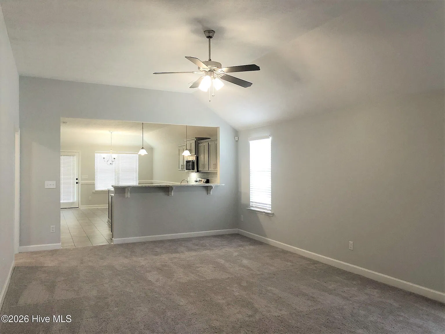 3 bed, 2.0 bath, 1780 sqft, $1,895 — Photo 4