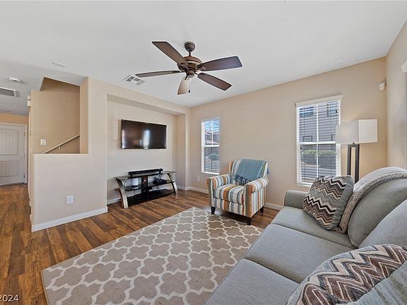 4th image of 2054 Waterlily View St