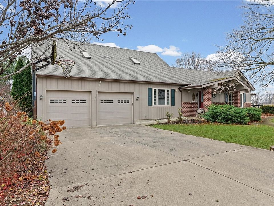 1st image of 15742 Moody Rd