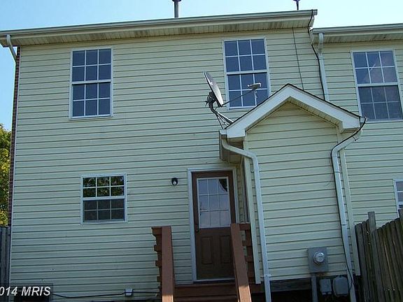 3rd image of 200 Parkside Dr