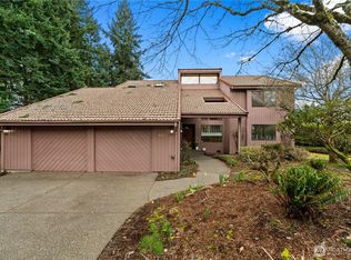 6008 Indian Trail NE, Tacoma, WA