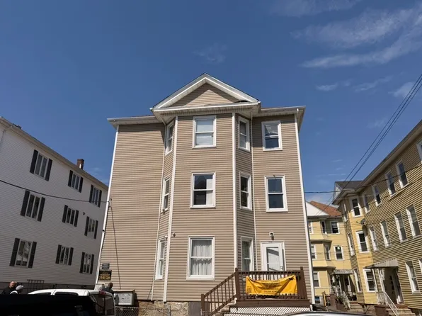 227 Eagle St, Fall River, MA 02721