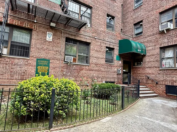 44-11 Mac Nish Street image 2 of 5