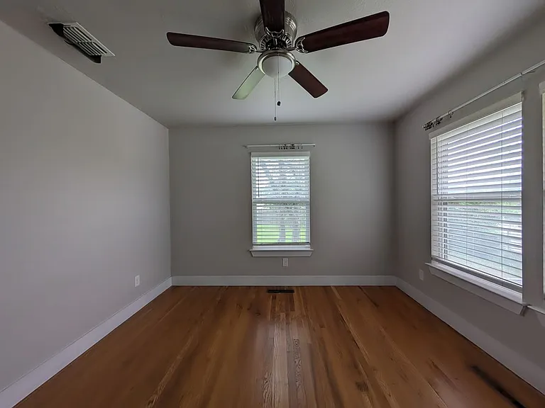 106 Woodland Ave — Photo 22