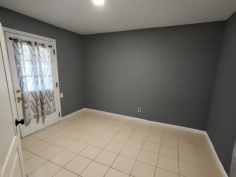 994 Coconut Cir W — Photo 16