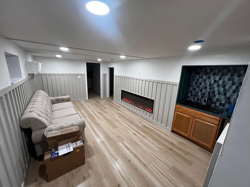1st image of 2931 Campbell St #2