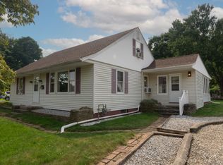 155 Maple St, Norwich, CT 06360