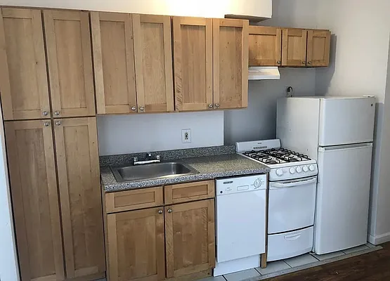 Rented by Crosstown Apartments NYC | media 16