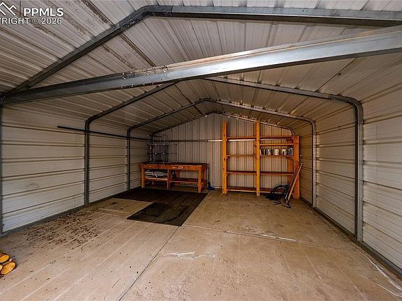 5th image of 1641 Kiowa Rd