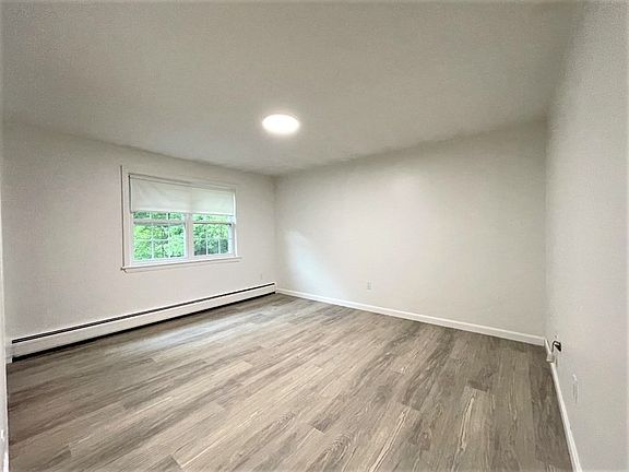 4th image of 4 Dodge Rd #1-A10