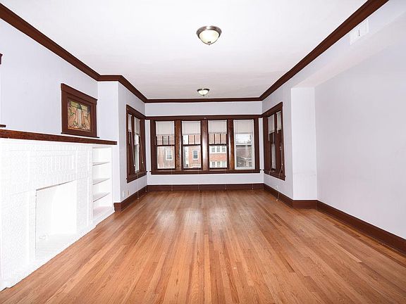 3rd image of 1515 N Luna Ave #2