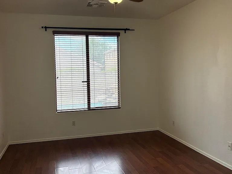 2741 W Redwood Ln — Photo 12