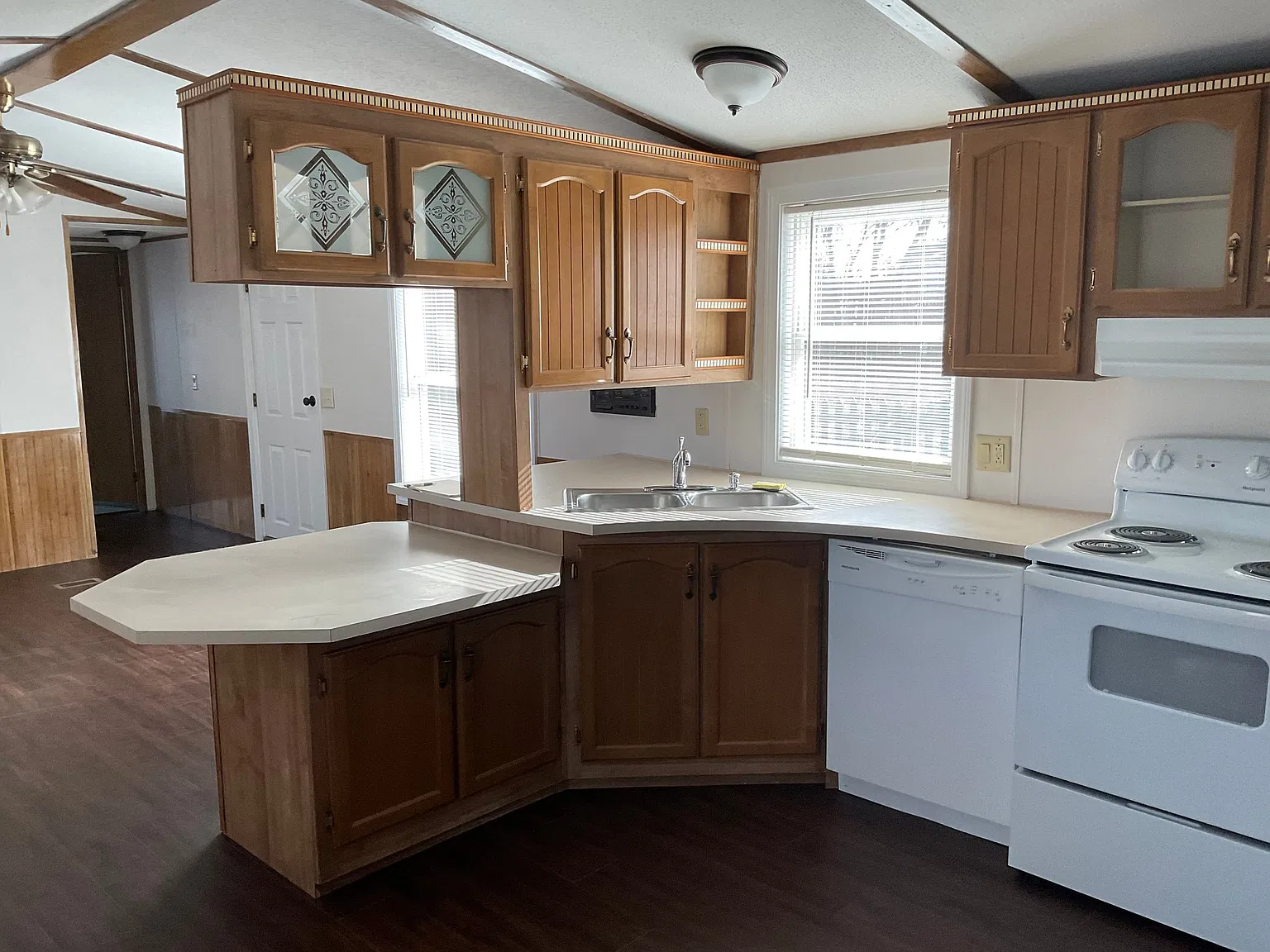 1BR, 2BA Apartment Unit in Essex Junction, VT - Available Nov 2026, $1600 — Photo 2