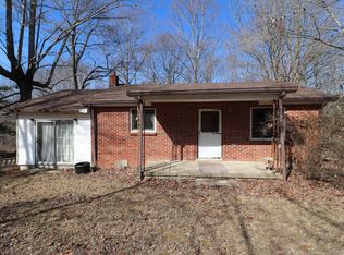 298 Presley Ln, Westmoreland, TN 37186