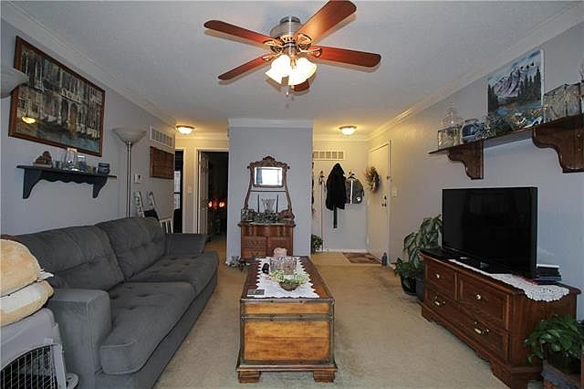 1st image of 4001 S Redwood Dr APT D
