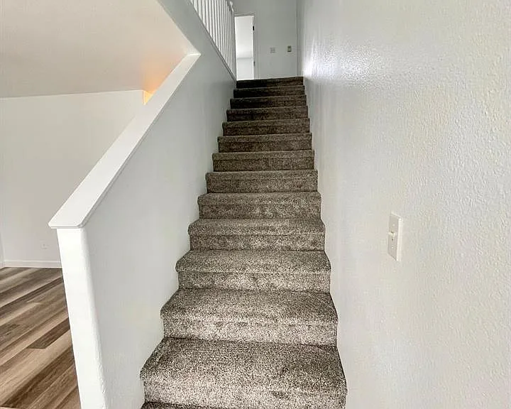 254 Beacon Ct #5 — Photo 12