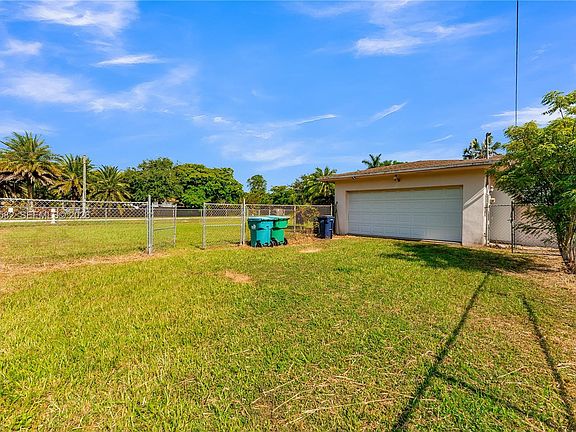 5th image of 22775 SW 182nd Ave