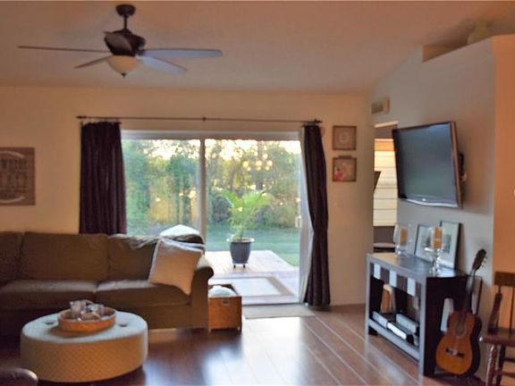 5th image of 15151 Margaux Dr