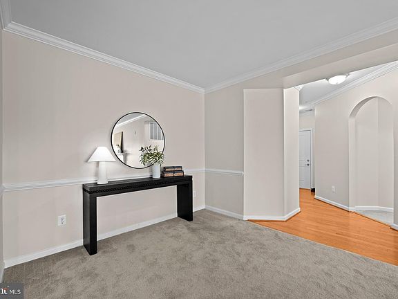 5th image of 2121 John Stuart Rd #E