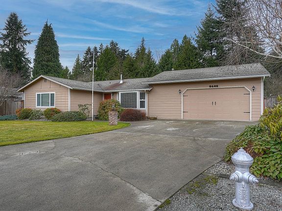 2nd image of 8402 64th Ave E