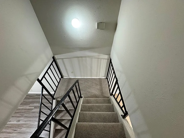 9502 Quail Village Ln — Photo 16