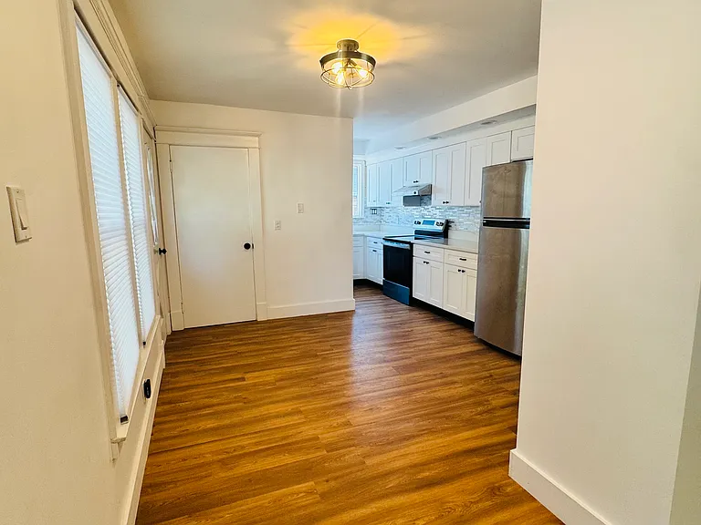 1083 Sumner Ave #1 — Photo 6