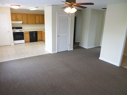 4th image of 100 Pinnacle Ct APT 703