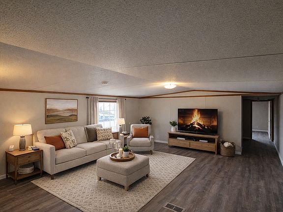4th image of 1327 Stone Creek Valley Dr