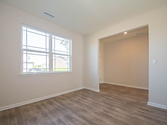 5th image of 2239 Warbler St