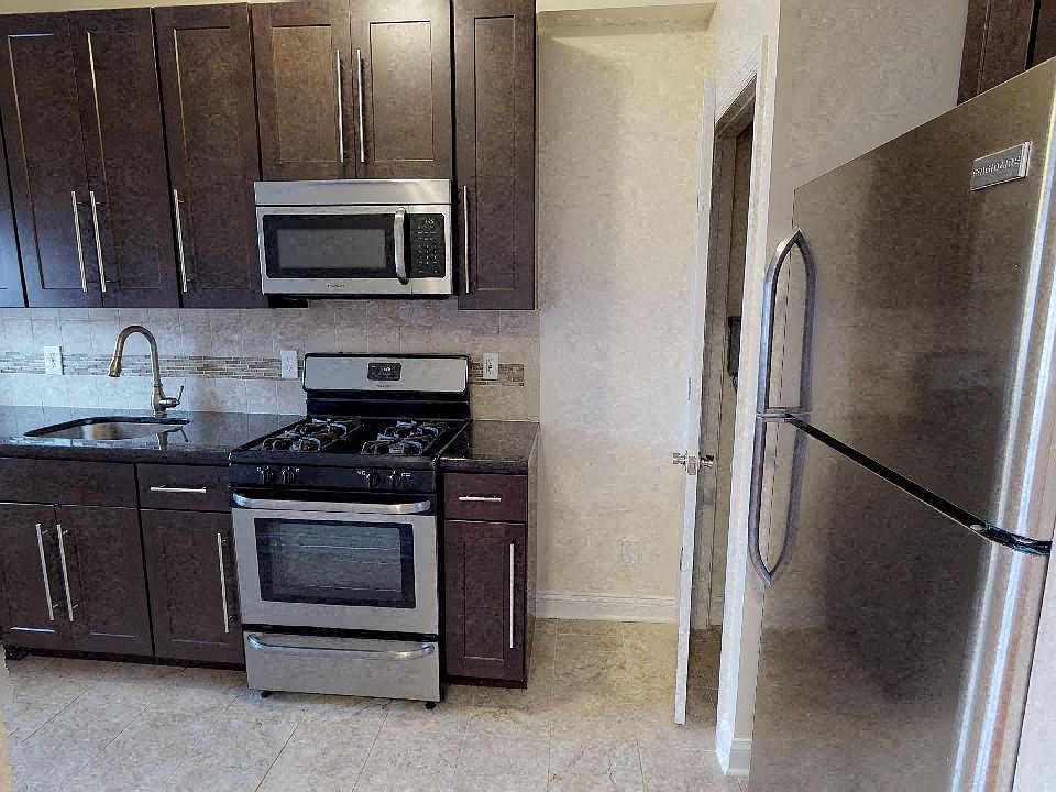 1st image of 17 N Union Ave #2094174