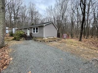 804 Pastern Ct, Lords Valley, PA