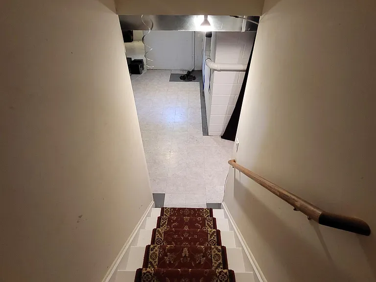 721 Drake Ave — Photo 9